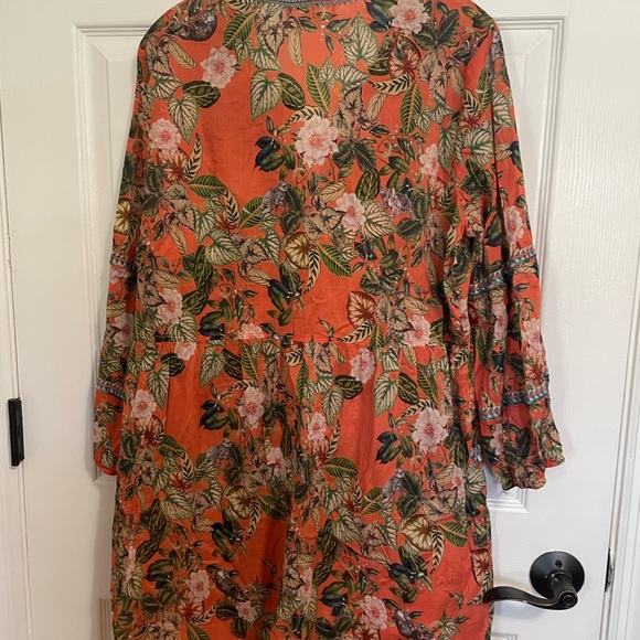 Johnny Was Multicolor Floral Top - Picture 3 of 3